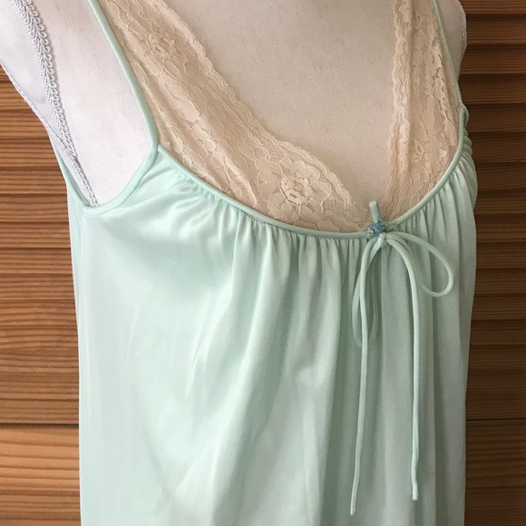 💚Vintage VAL MODE night gown - Picture 3 of 5